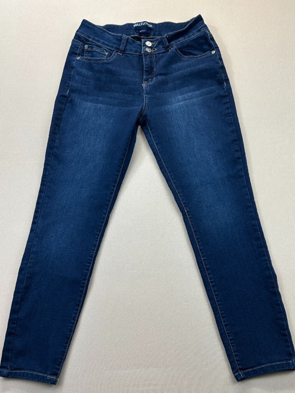 Wallflower Jeans Womens Size 11 R Blue Denim Dark Wash Ultra Fit Skinny Stretch